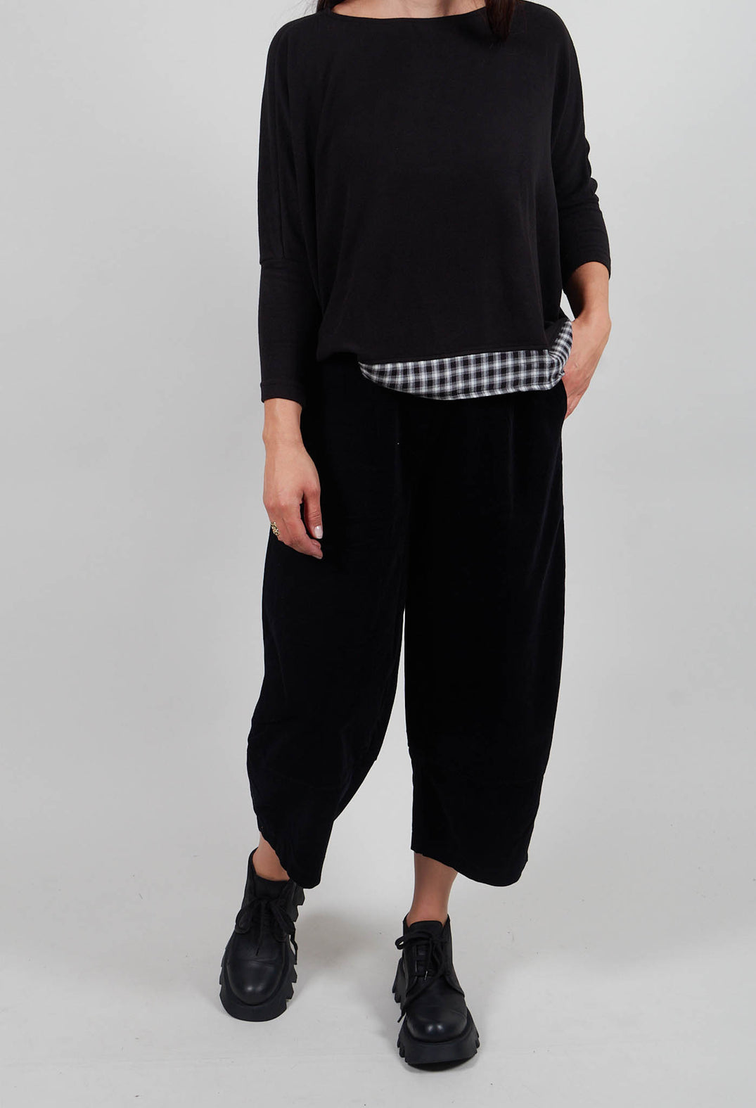 Rima V Trousers in Nero