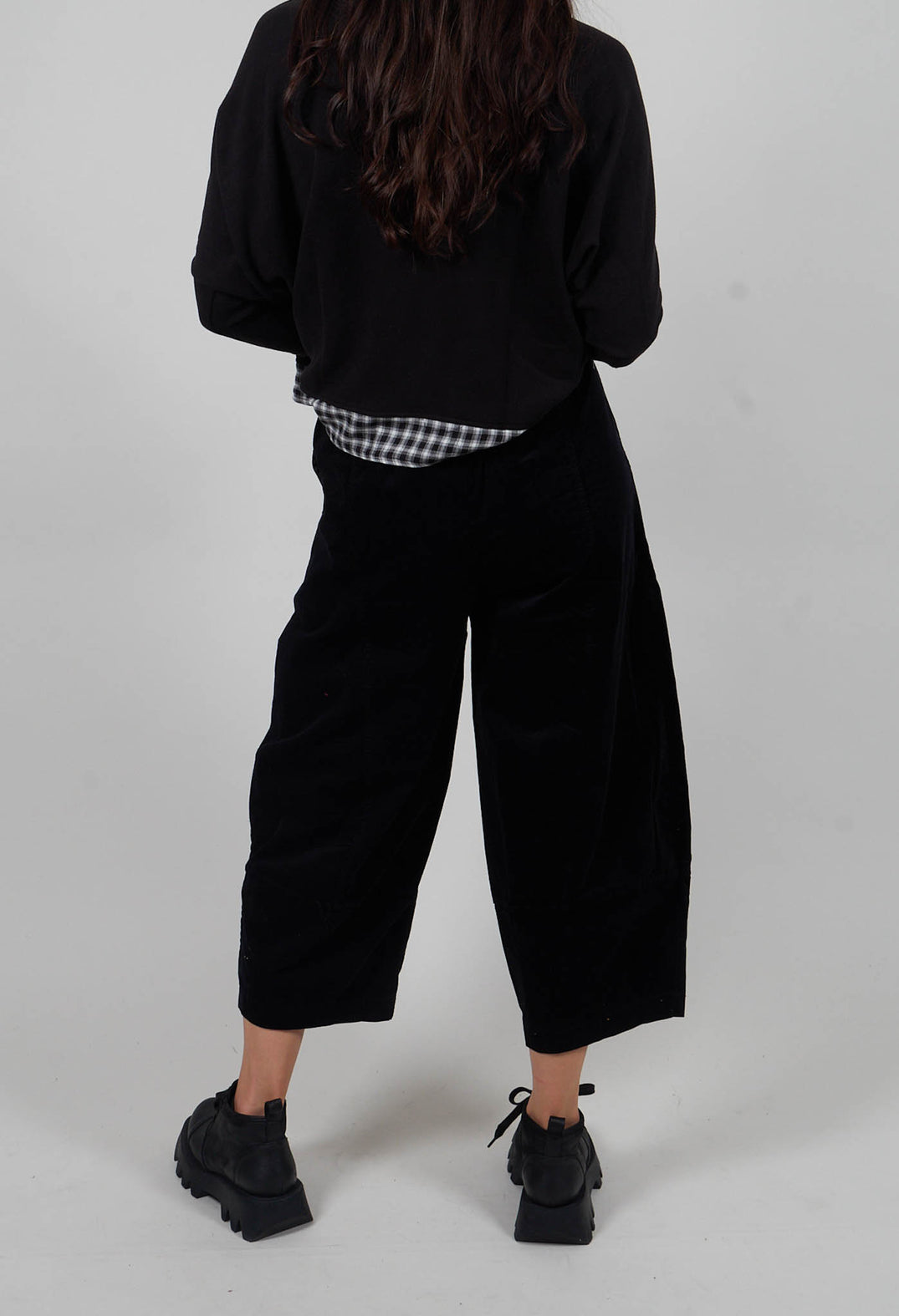 Rima V Trousers in Nero