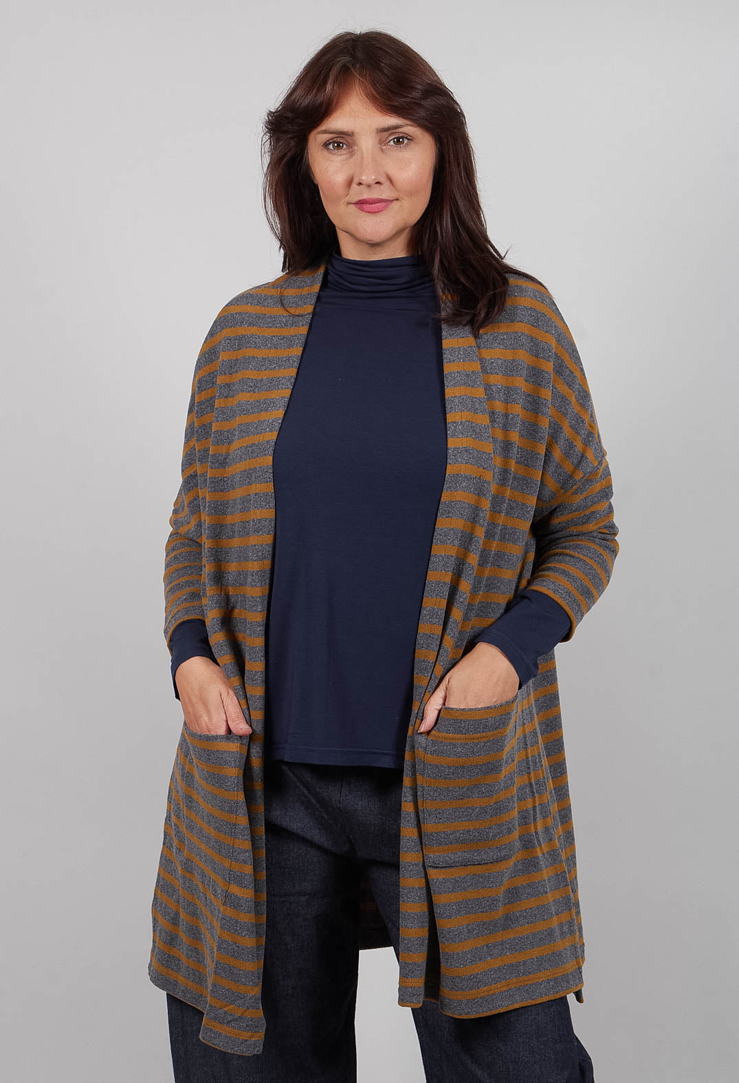 Soufle Riga Cardigan in Grigio Wide Stripe