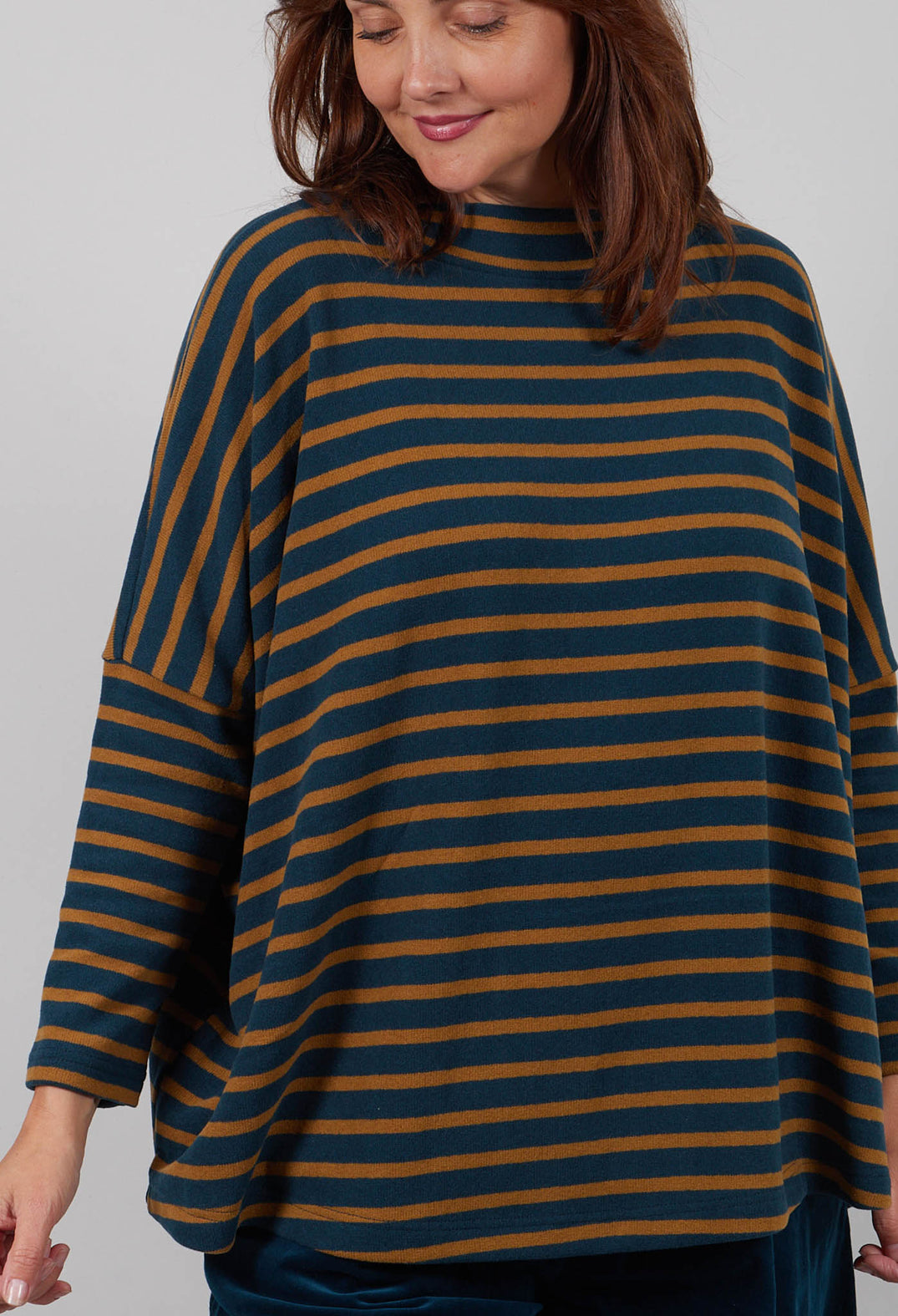 Spino Riga Jumper in Caramello Wide Stripe