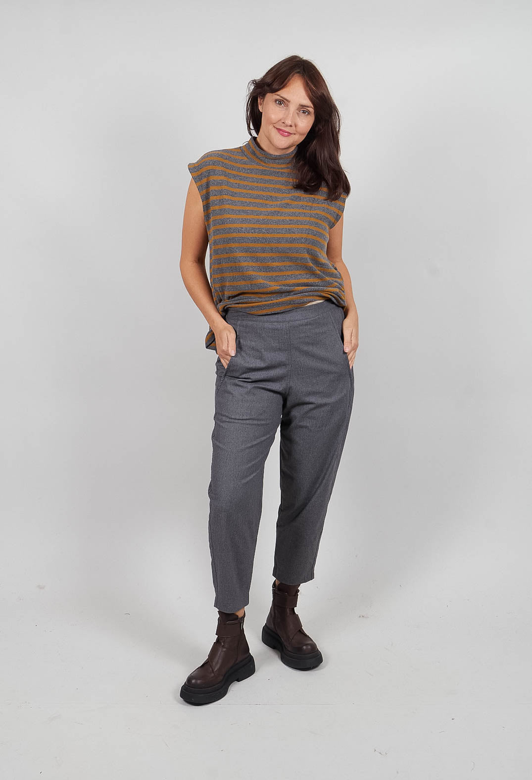 Terra D Trousers in Grigio