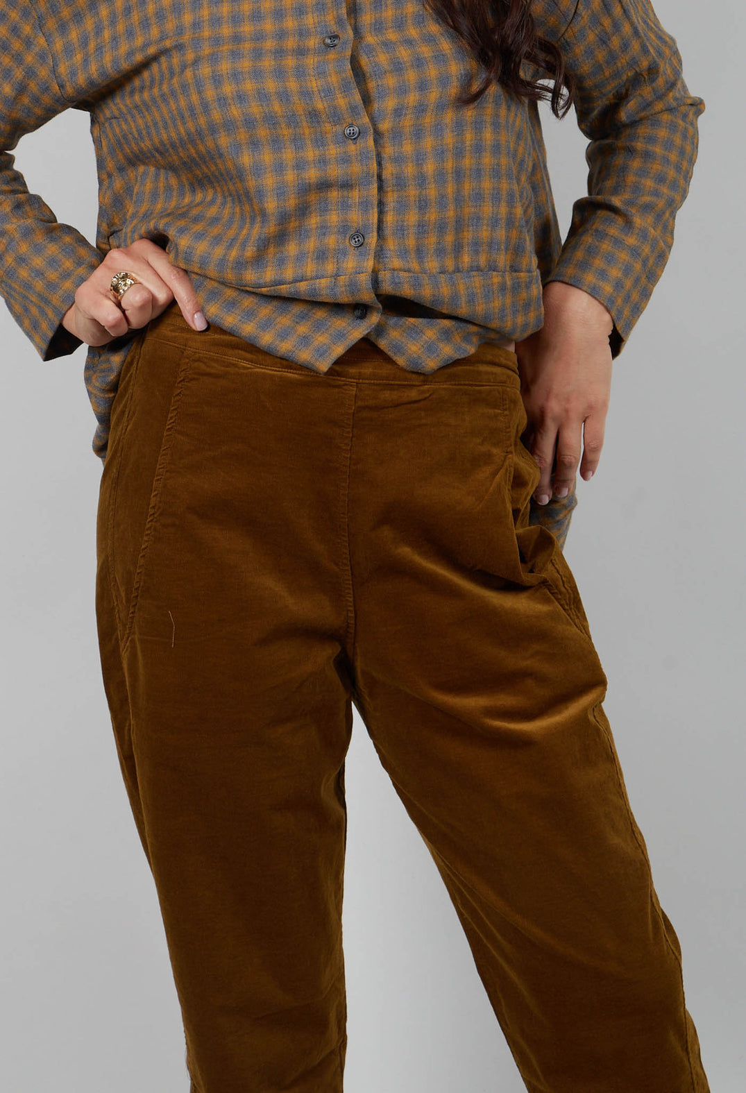 Terra V Trousers in Caramello
