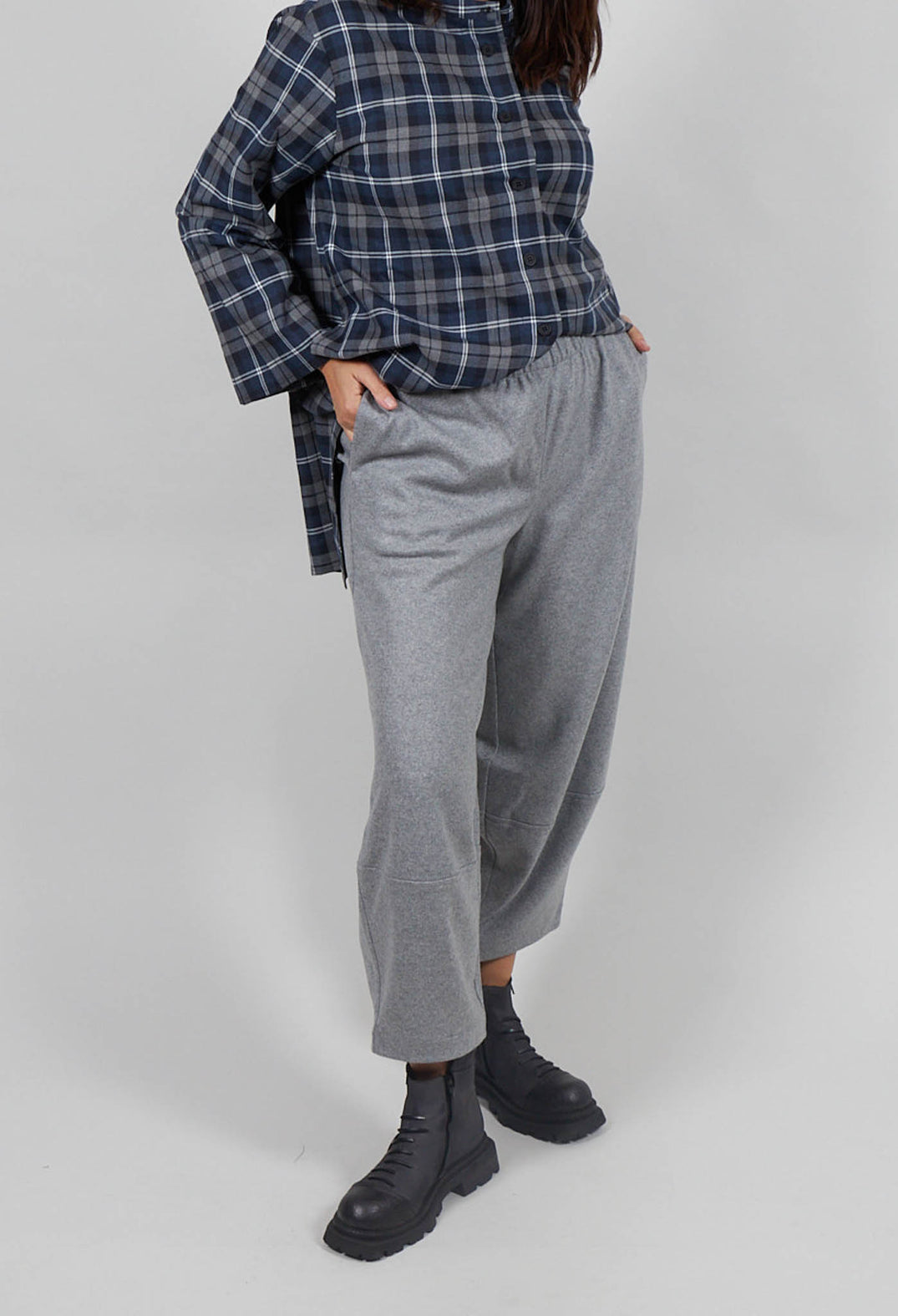 Barrel Leg Wool Trouser in Silver Gray Mel