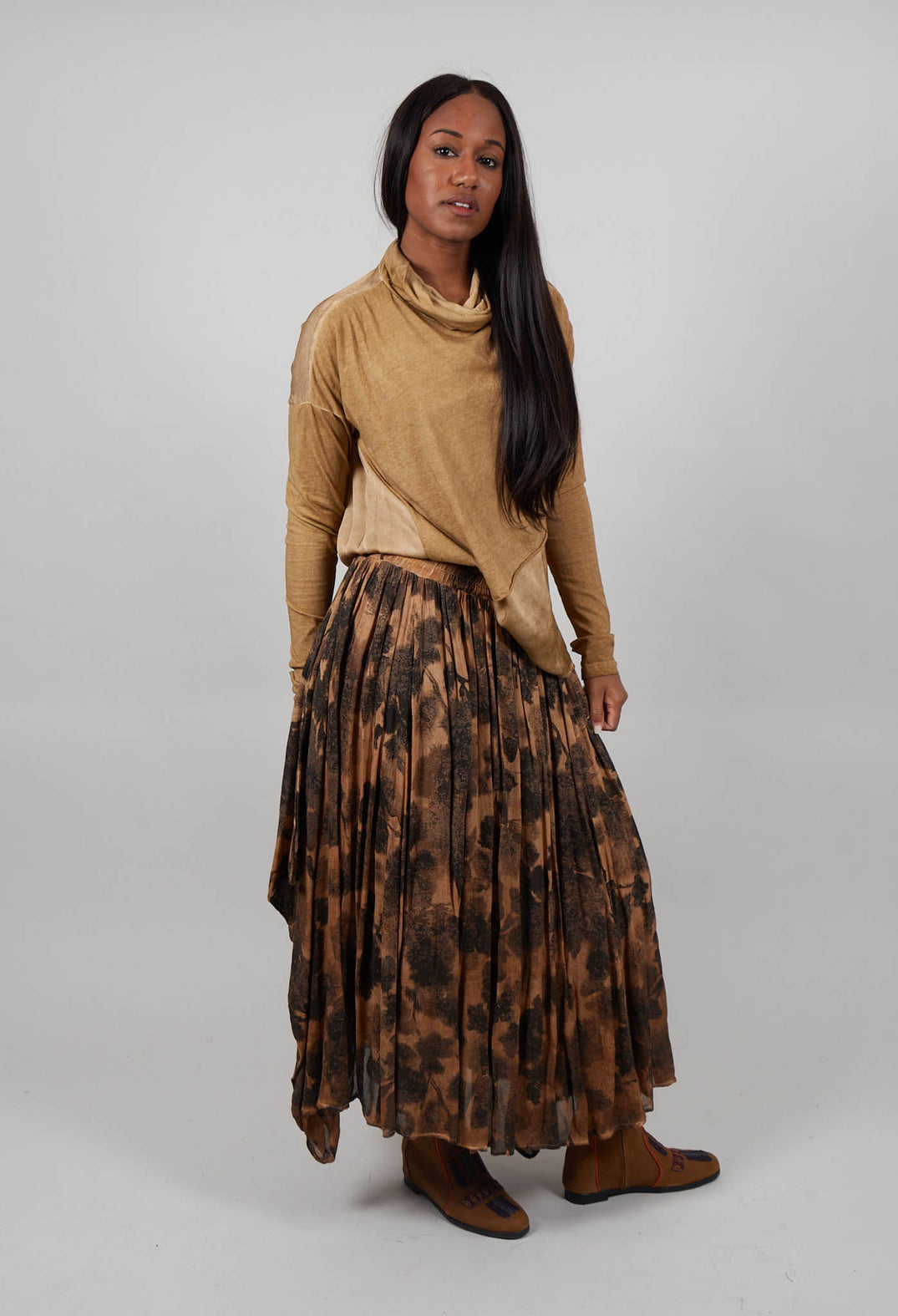 Ruffle Skirt in Cognac Quartz