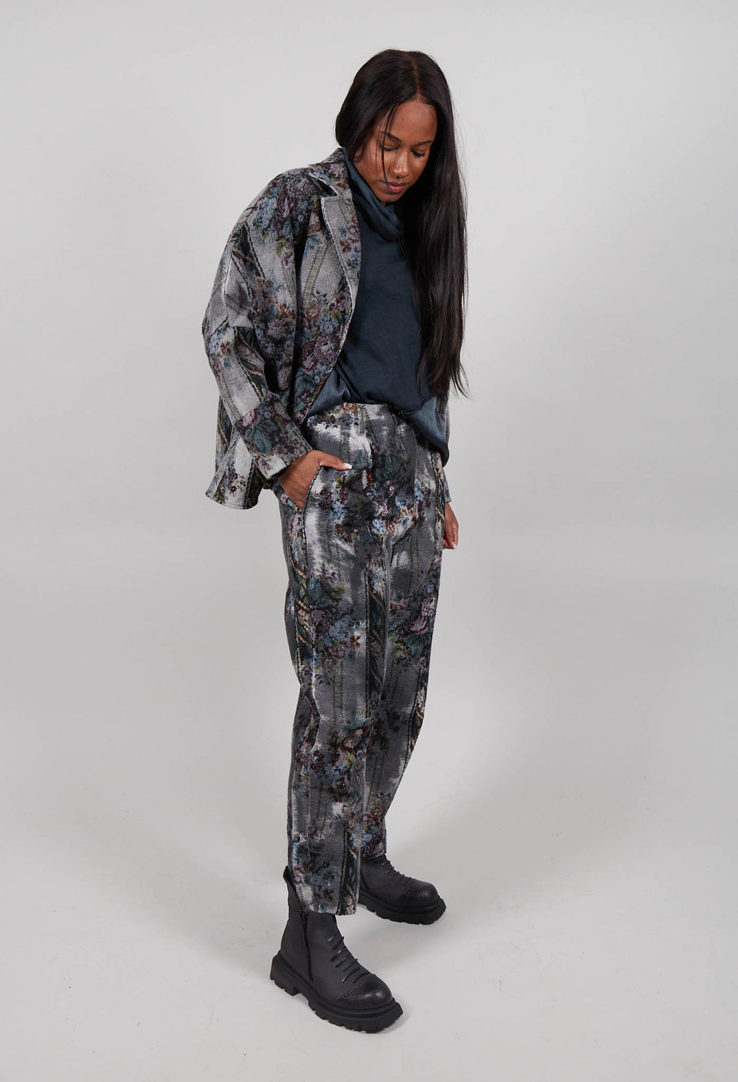 Brushed Jacquard Trousers in Ash Grey