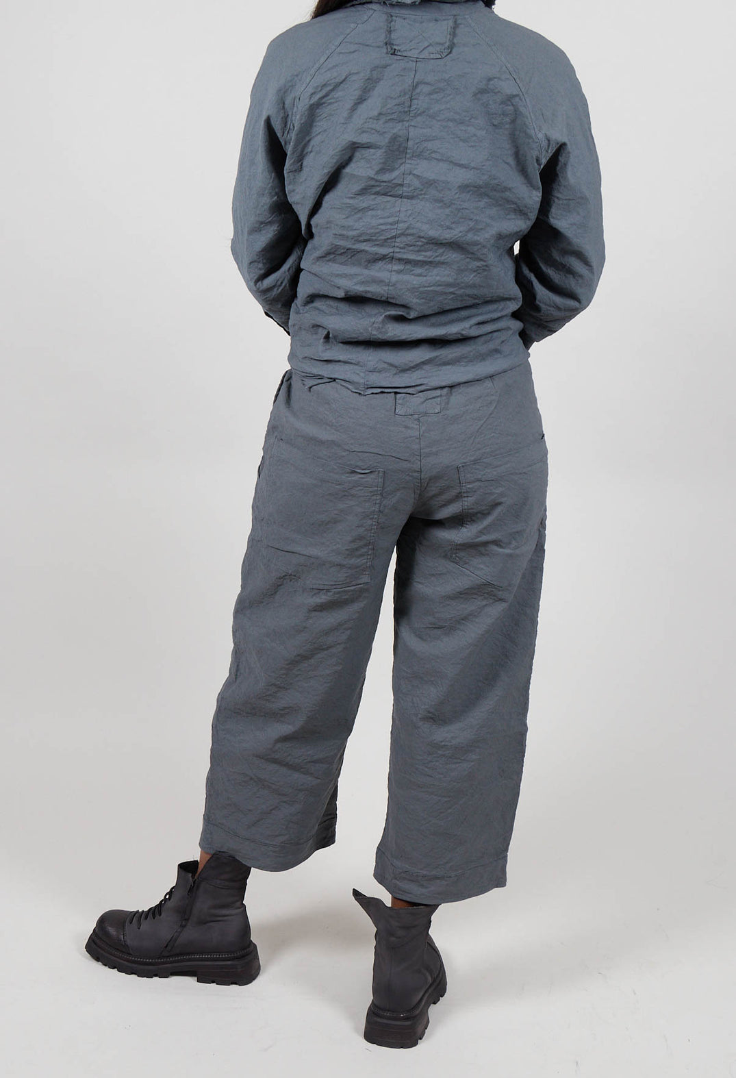Cropped Wide Leg Trousers in Asfalto