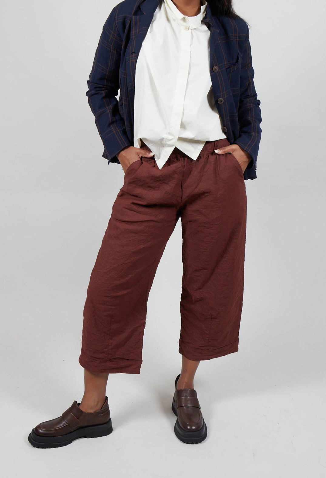 Cropped Wide Leg Trousers in Amarena
