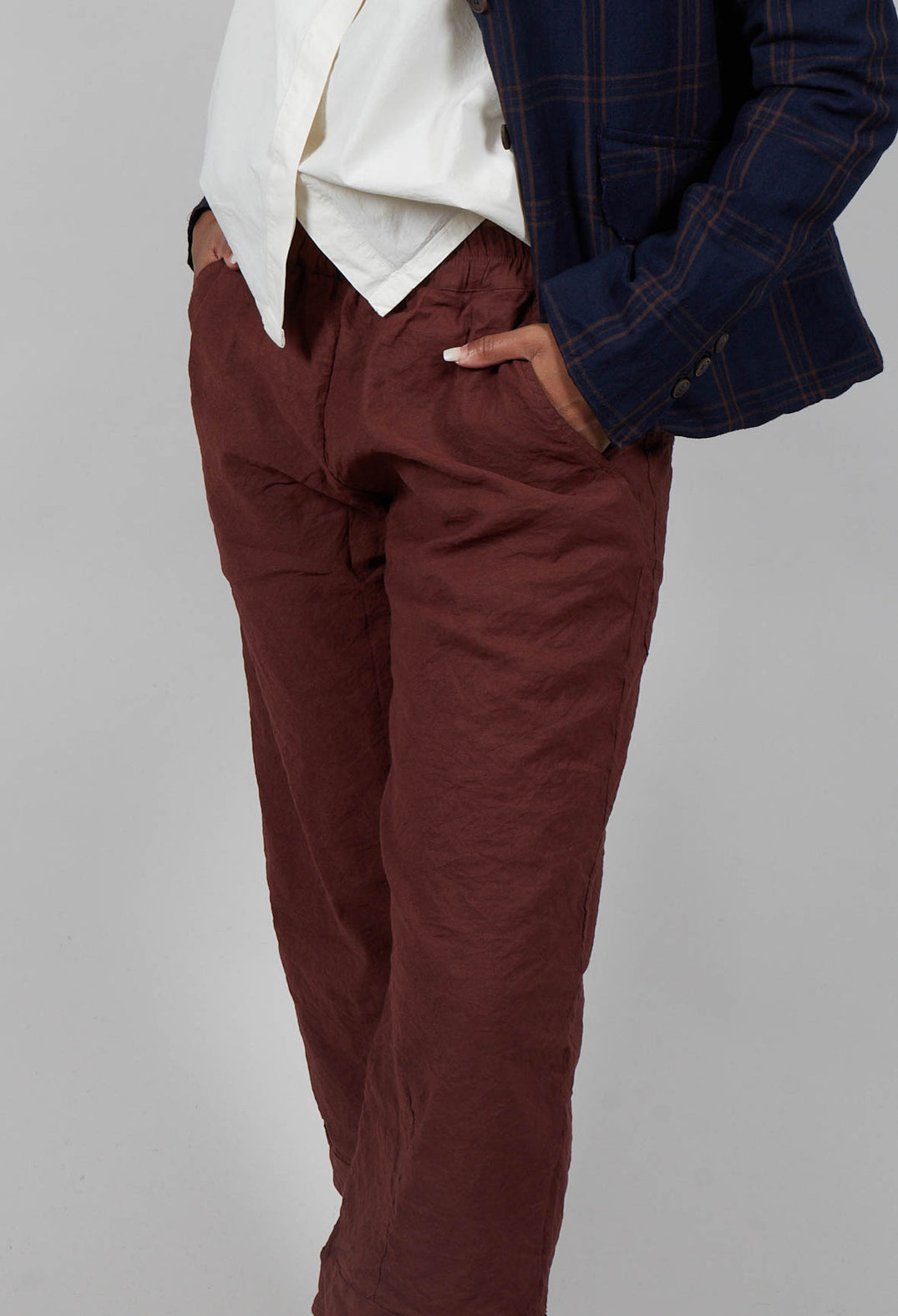 Cropped Wide Leg Trousers in Amarena