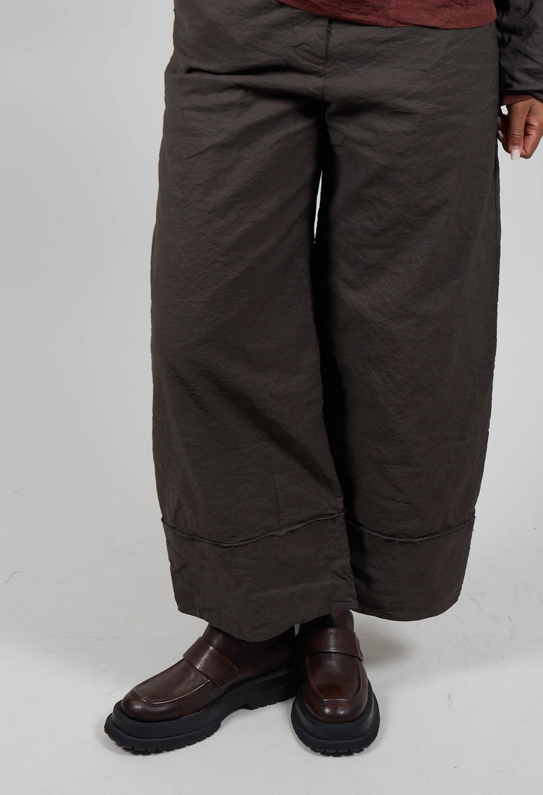Wide Leg Trousers in Visone