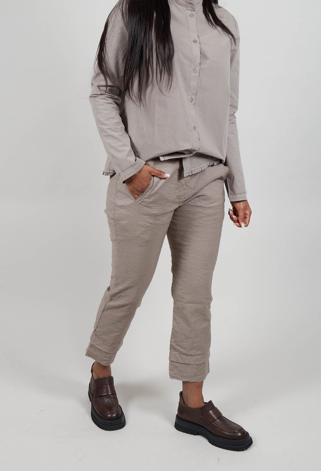 Slim Leg Trousers in Tortora
