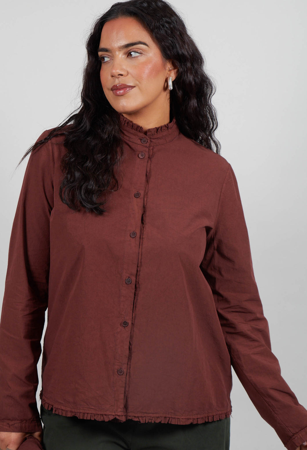 Shirt with Ruffle Collar in Amarena