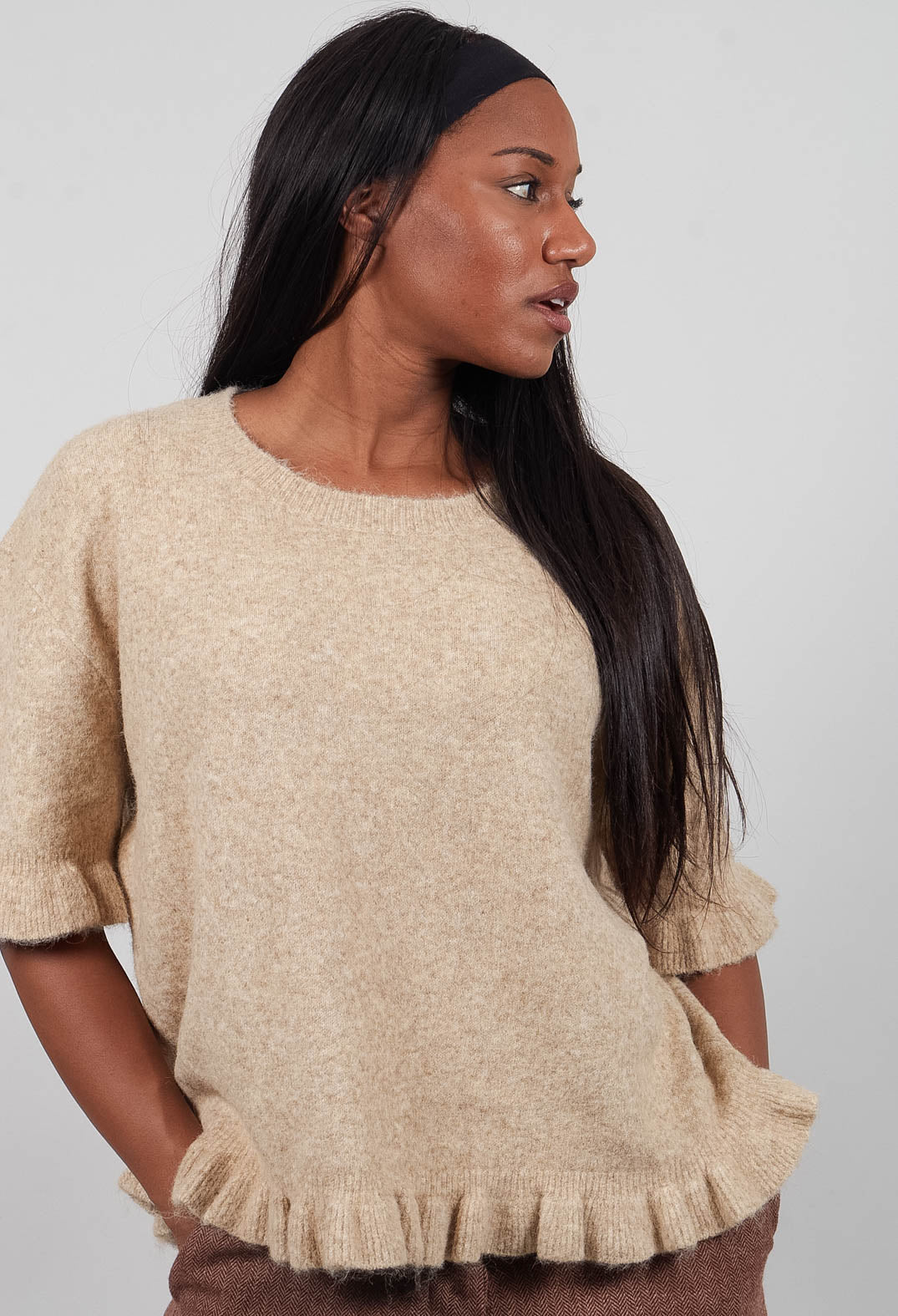 Berthe Pullover in Laine Beige