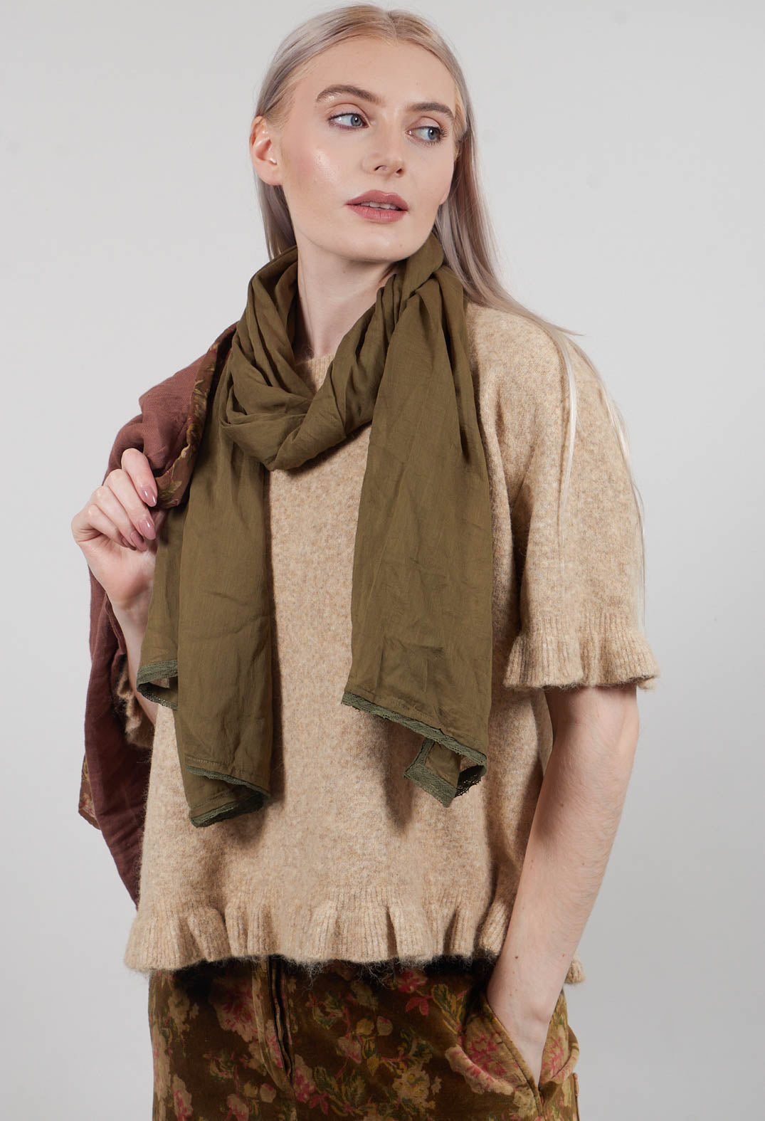 Berthe Pullover in Laine Beige