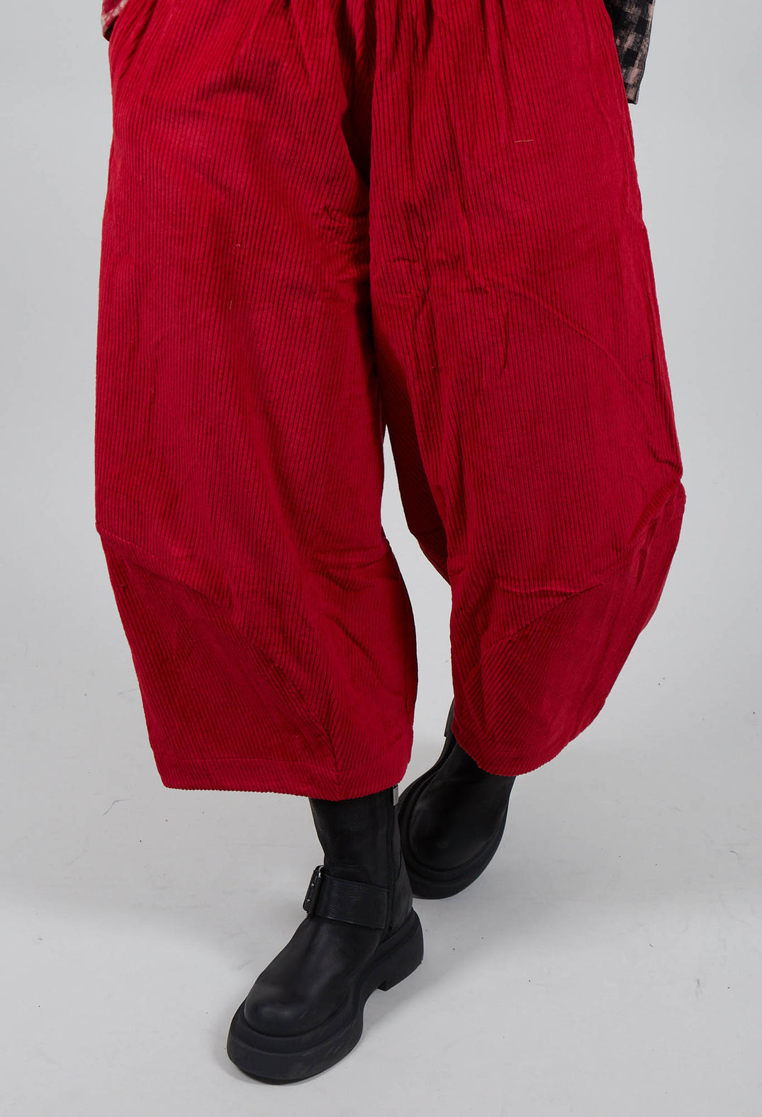 Cord Trouser in Red