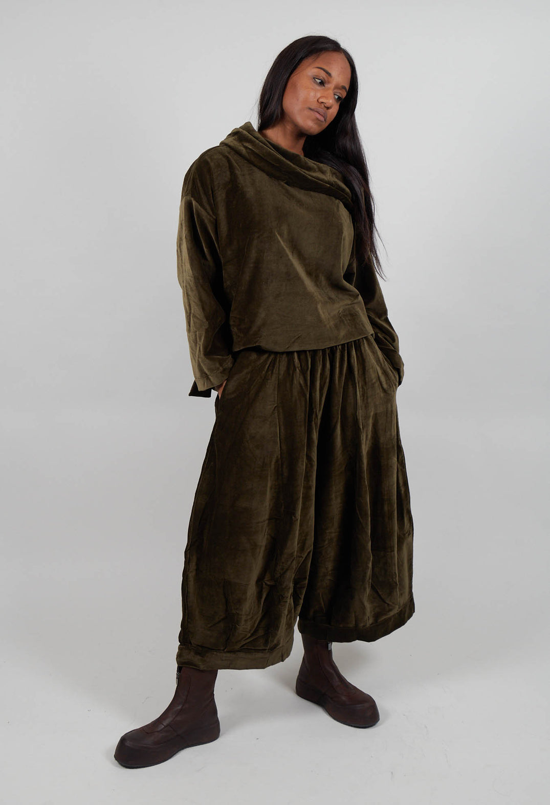 Velvet Wide Leg Drop Crotch Trouser in Green