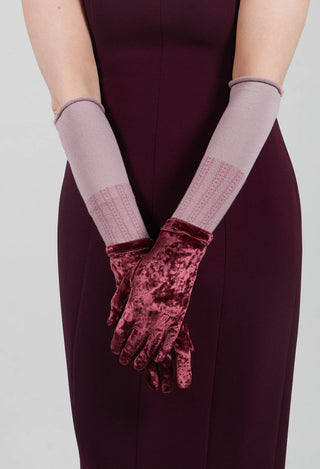 Velvet Gloves in Pink Velvet