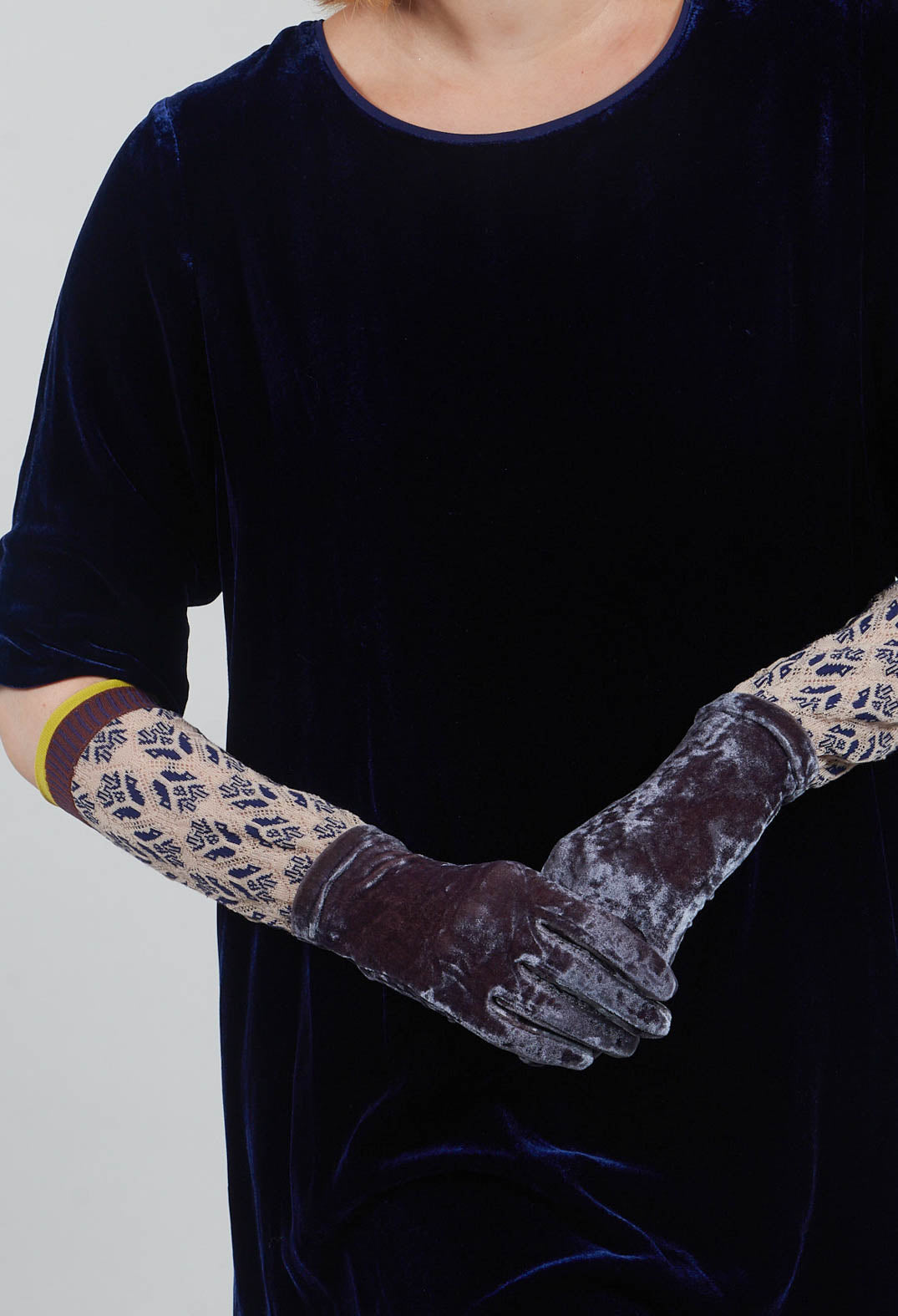 Velvet Gloves in Blue Velvet