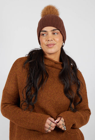 Fur Bobble Hat in Brown