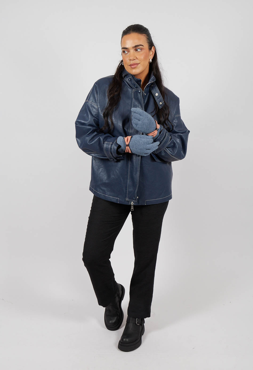 Gloves with Bow in Tejano