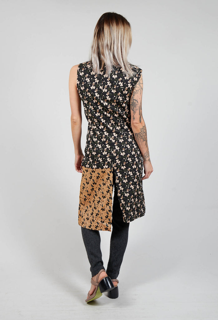 Sleeveless Structured Wrap Dress with Print in Nero