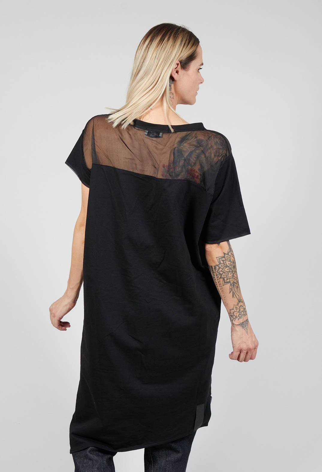 Sheer Panelled Longline Top in Nero