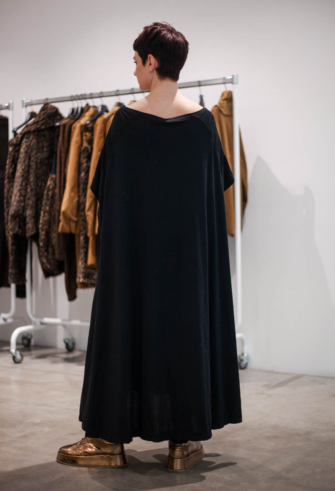PRE-ORDER - Oversized Jersey Dress with Motif in Black Print - 1300909