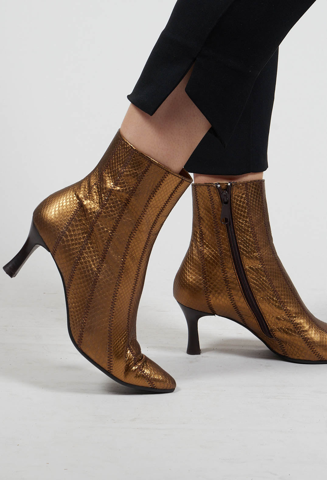 Metallic Ankle Boot Heels in Oro Metallizzato