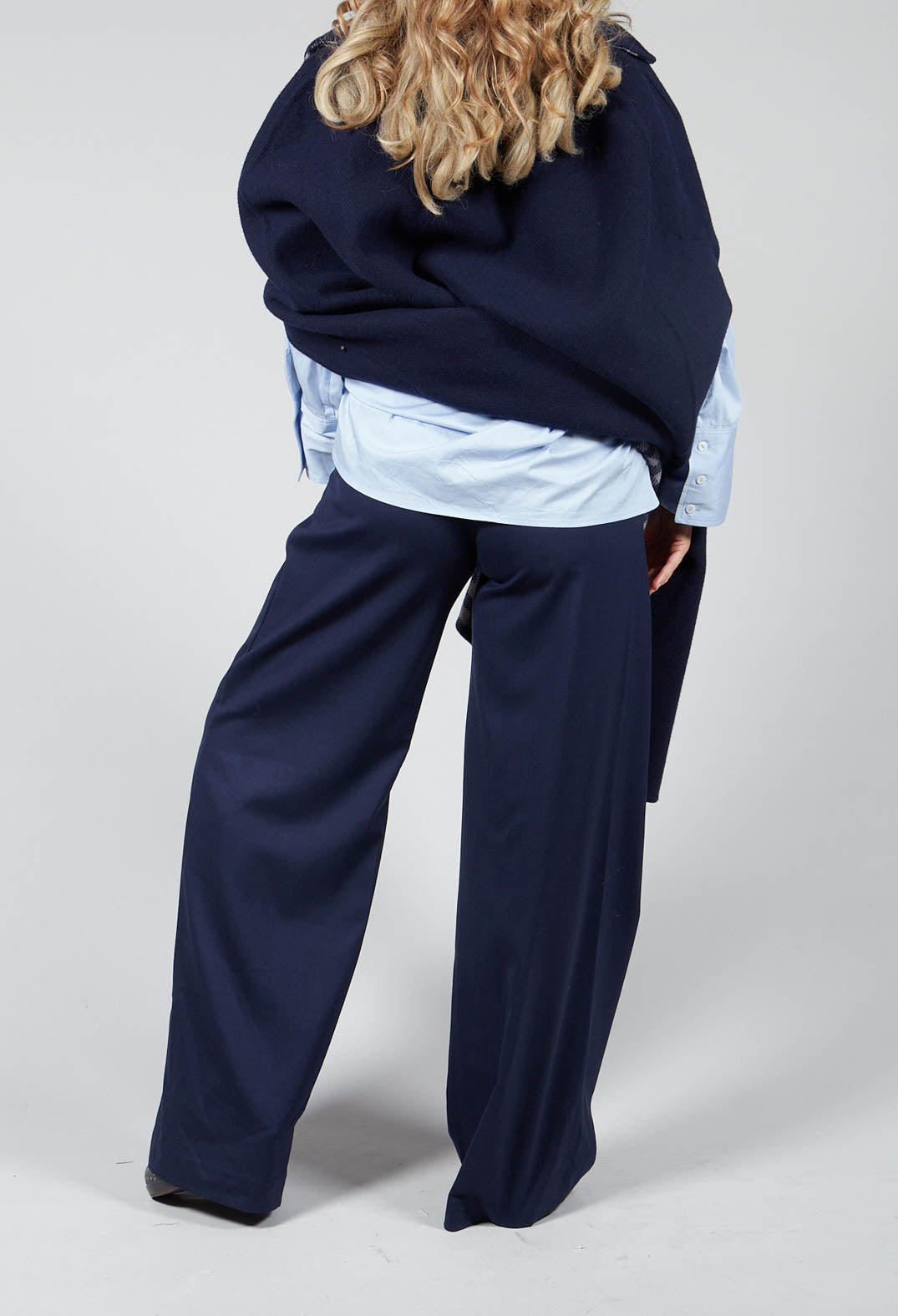 Pleated Straight Leg Trousers in Granato Bleu