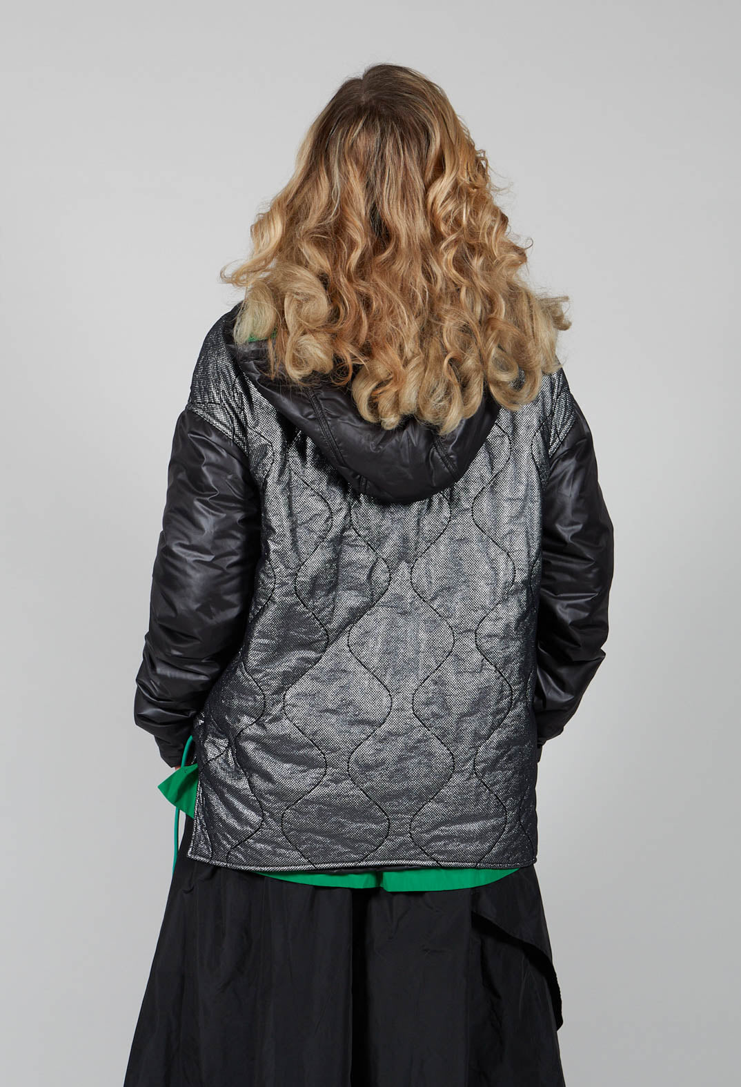 Metallic Zip Up Jacket in Ortoclasio Black / Silver