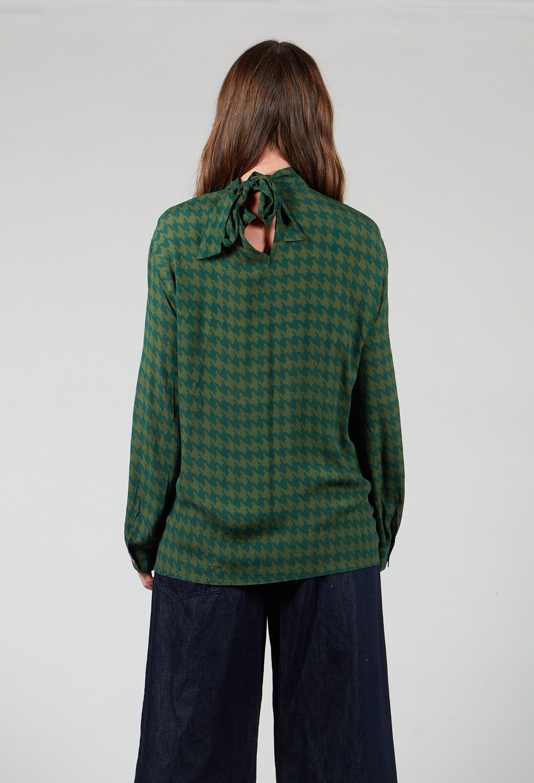 Dogtooth Blouse in Laurel