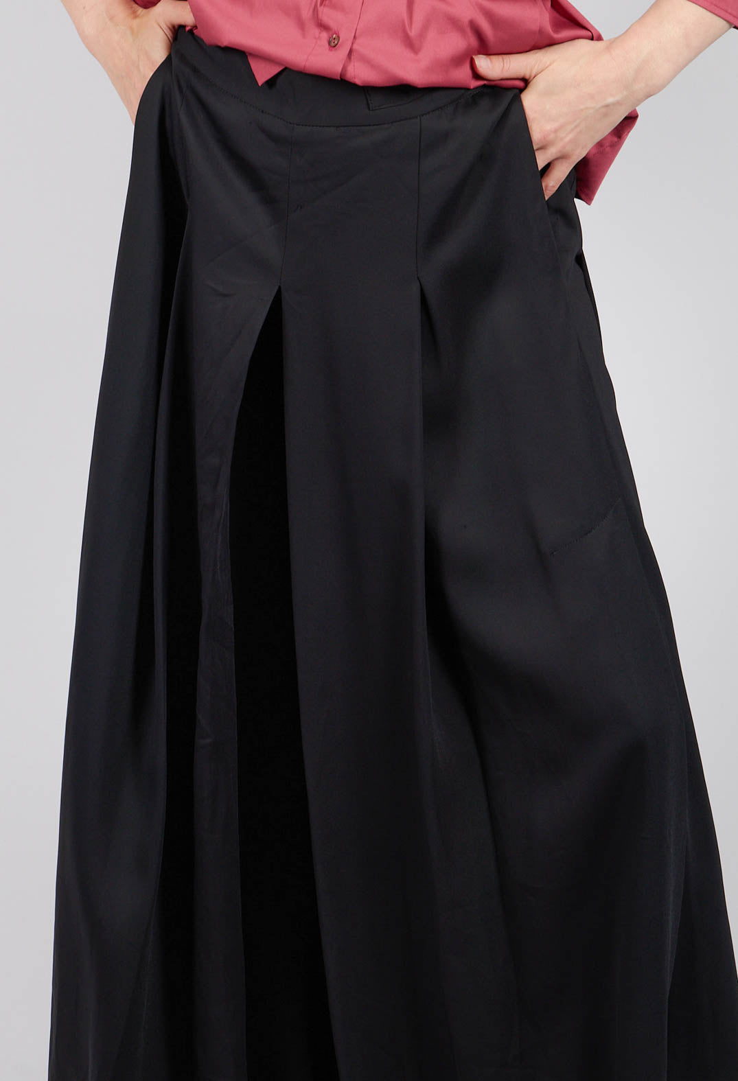 Wide Leg Trousers in Nero