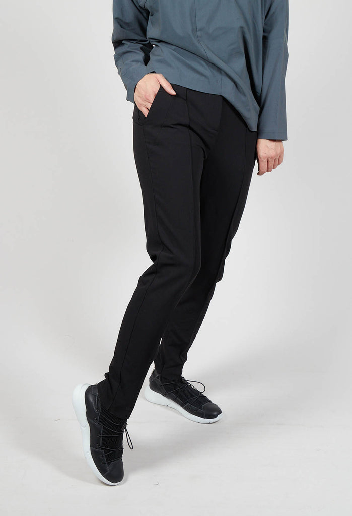 Tailored Straight Leg Trousers in Nero