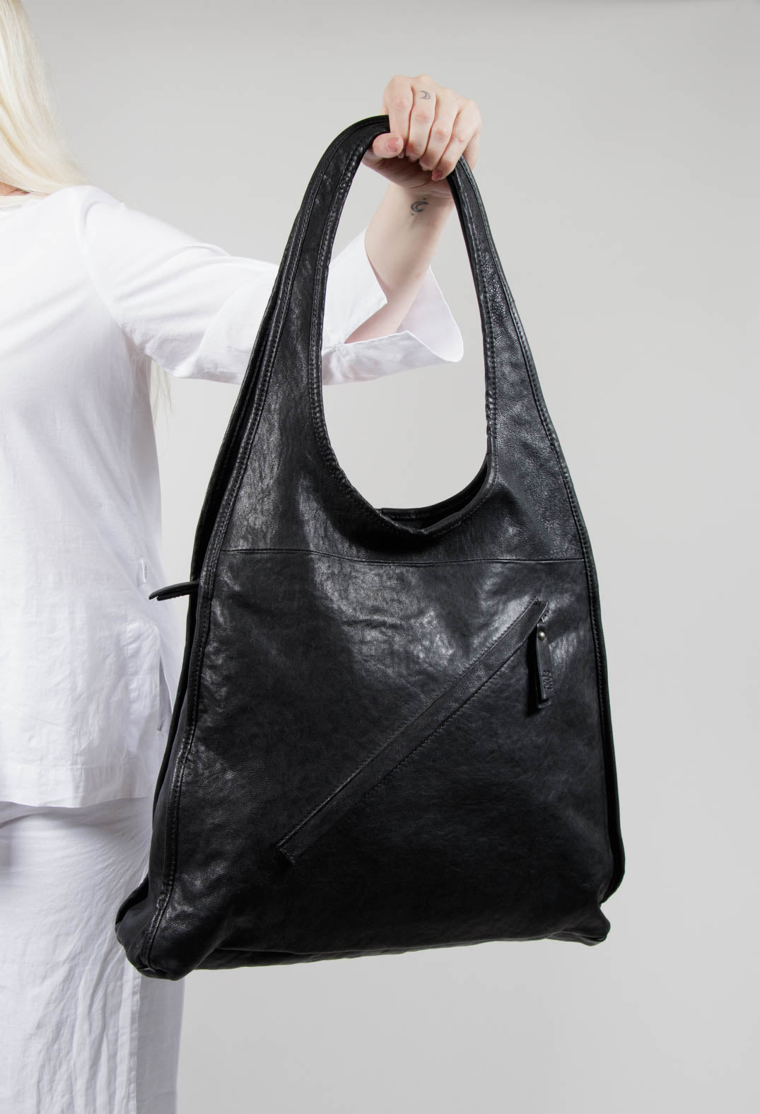 Leather Bucket Bag in Black