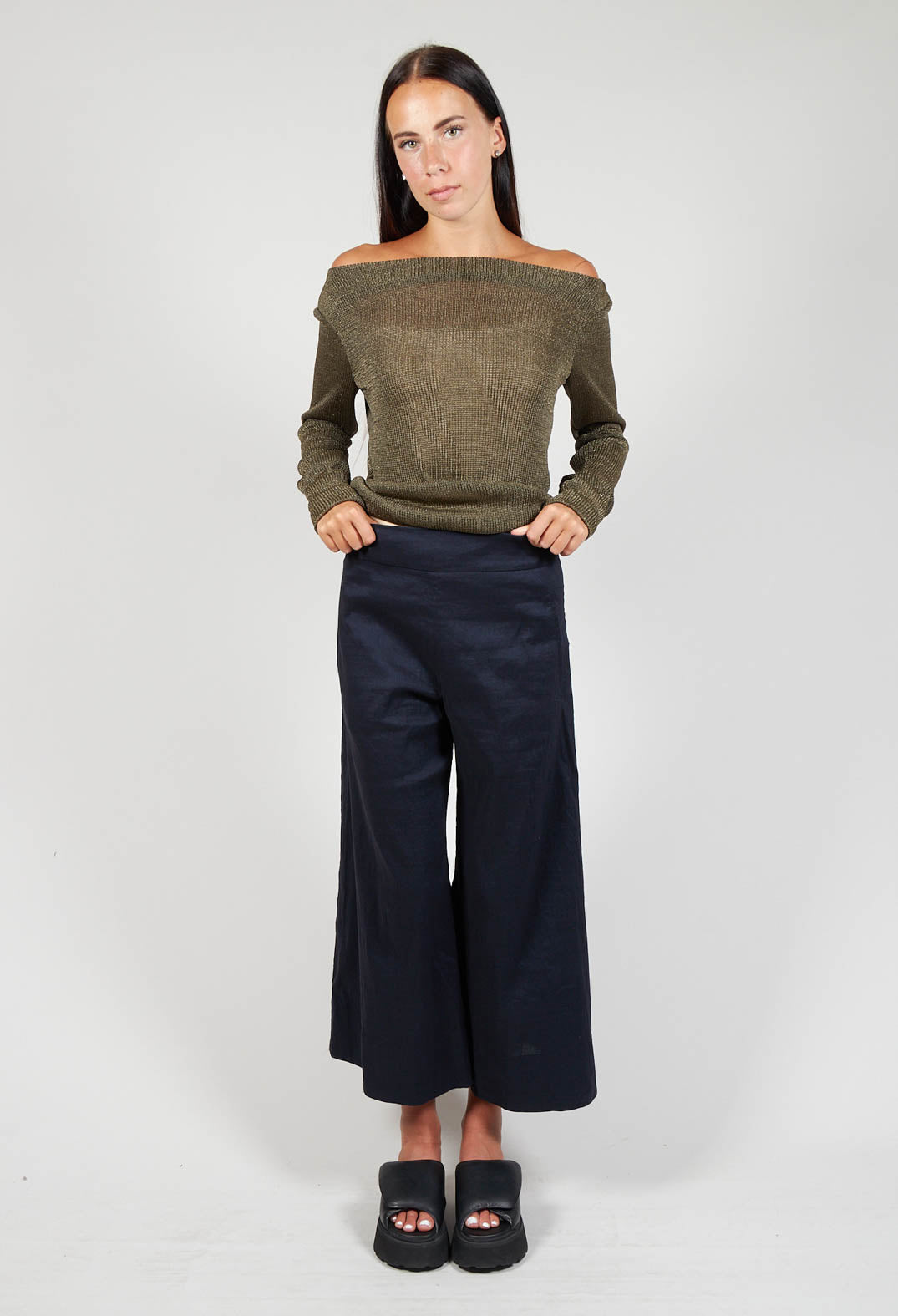 Wide Leg Trousers in Navy