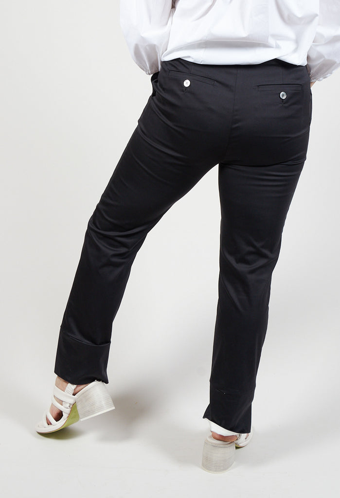 black tailored trousers with back pockets