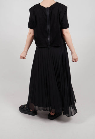 Pleated Skirt in Black
