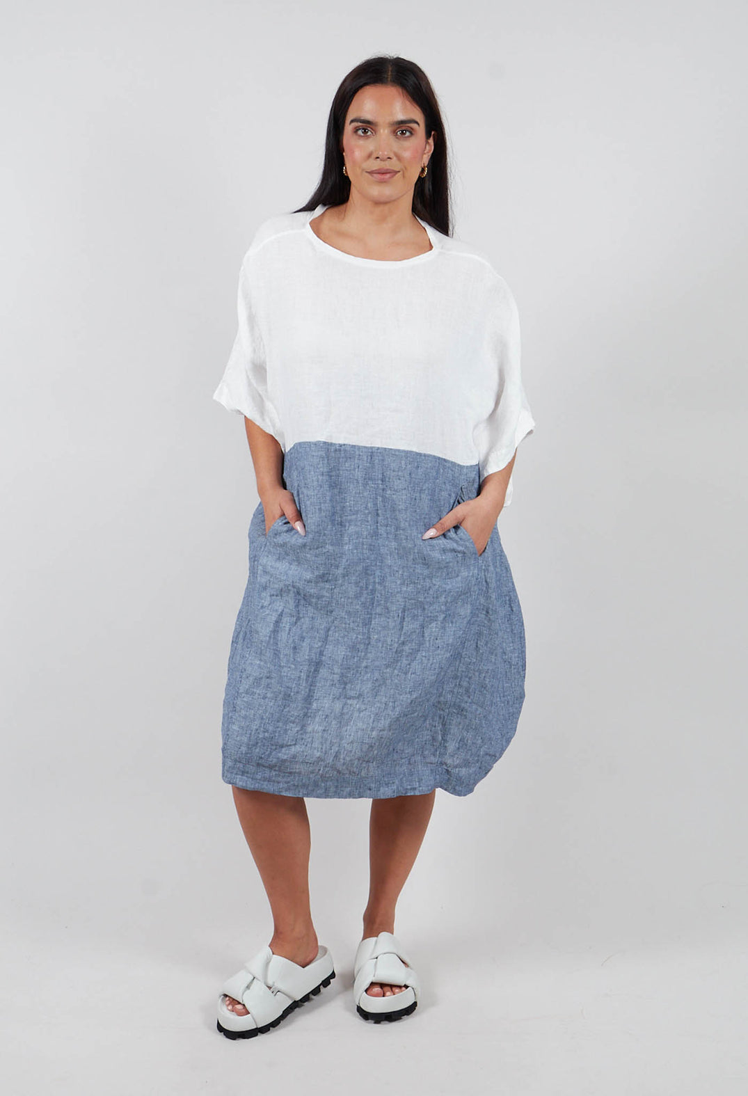 Oversized Dress in White / Blue