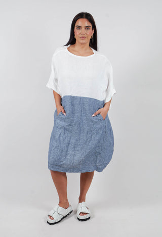 Oversized Dress in White / Blue