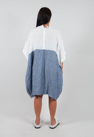 Oversized Dress in White / Blue