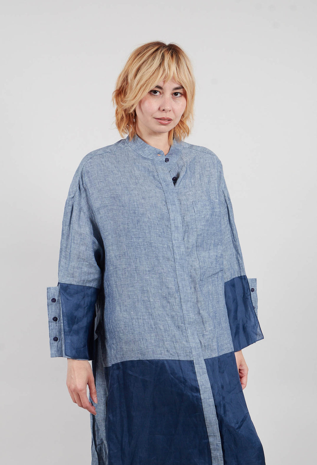 Shirt Dress in White / Blue