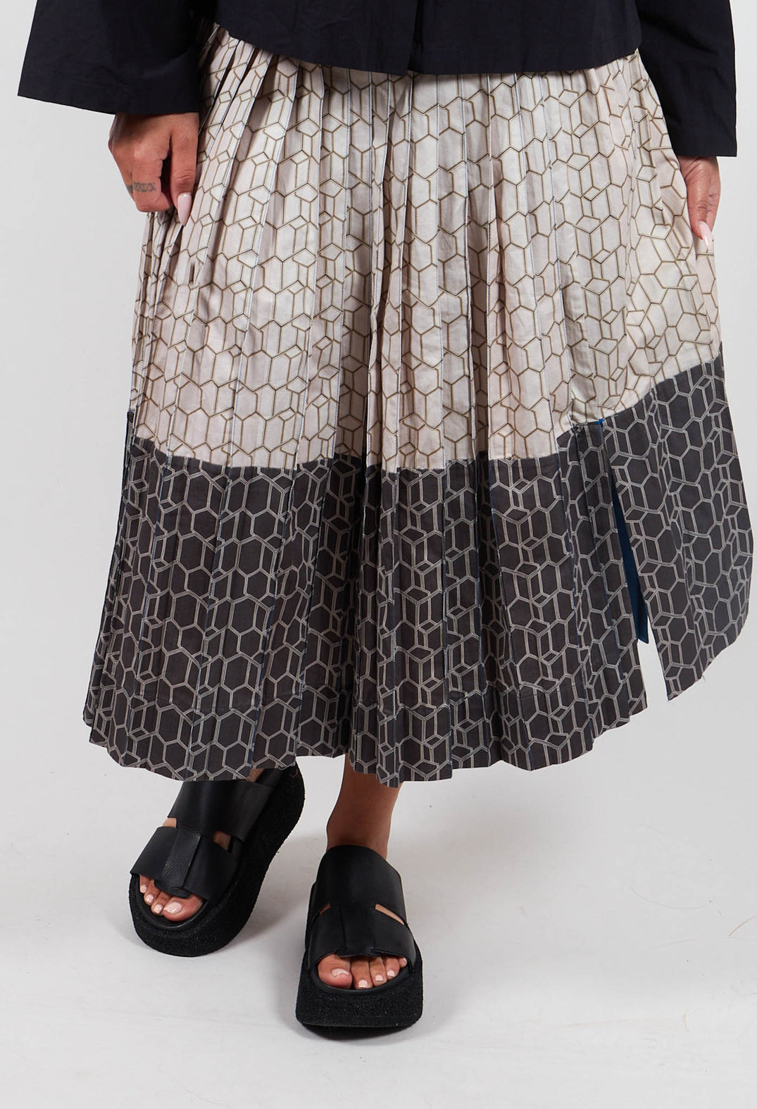 Multipleats Atena Skirt in Moonstruck