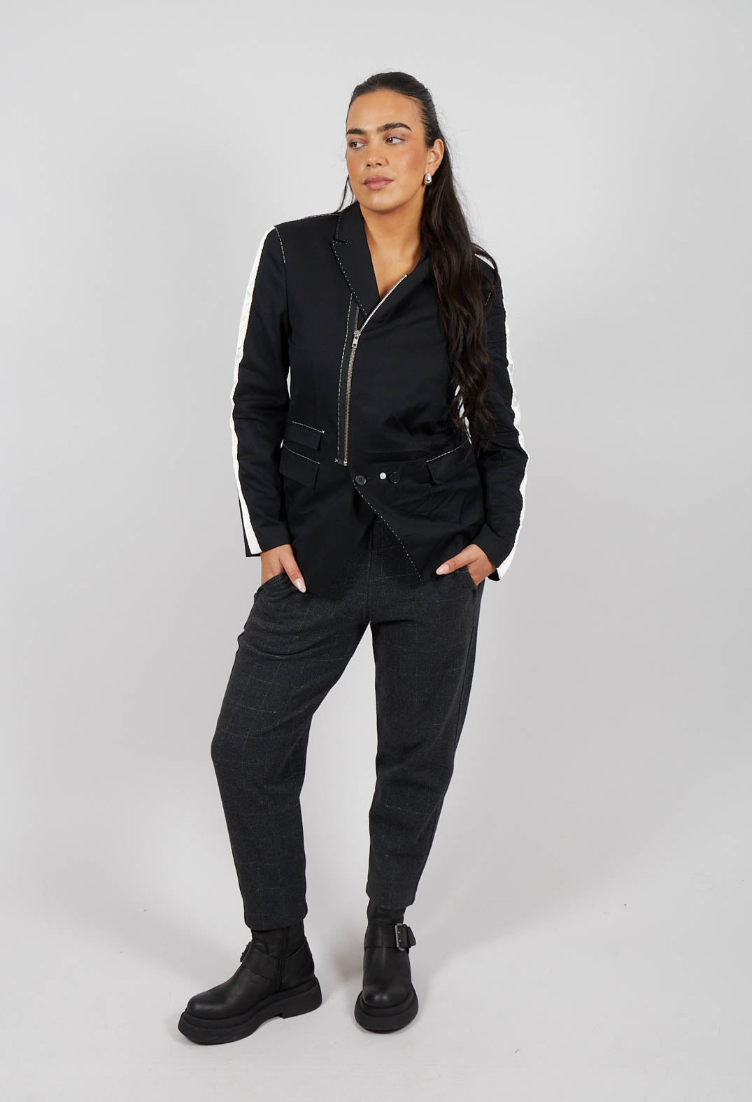 Jacket in Original Serit Black