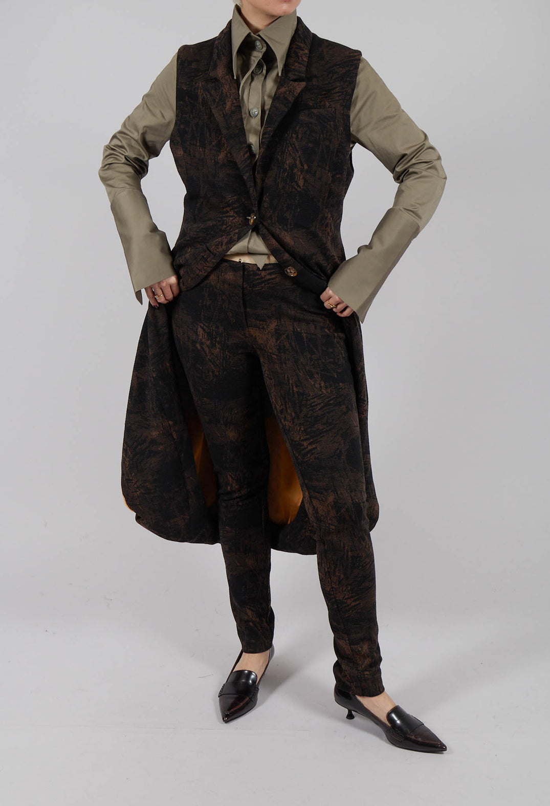 Avio Trousers in Black/Beige