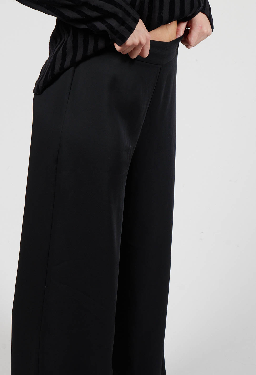 Wide Leg Trousers in Black