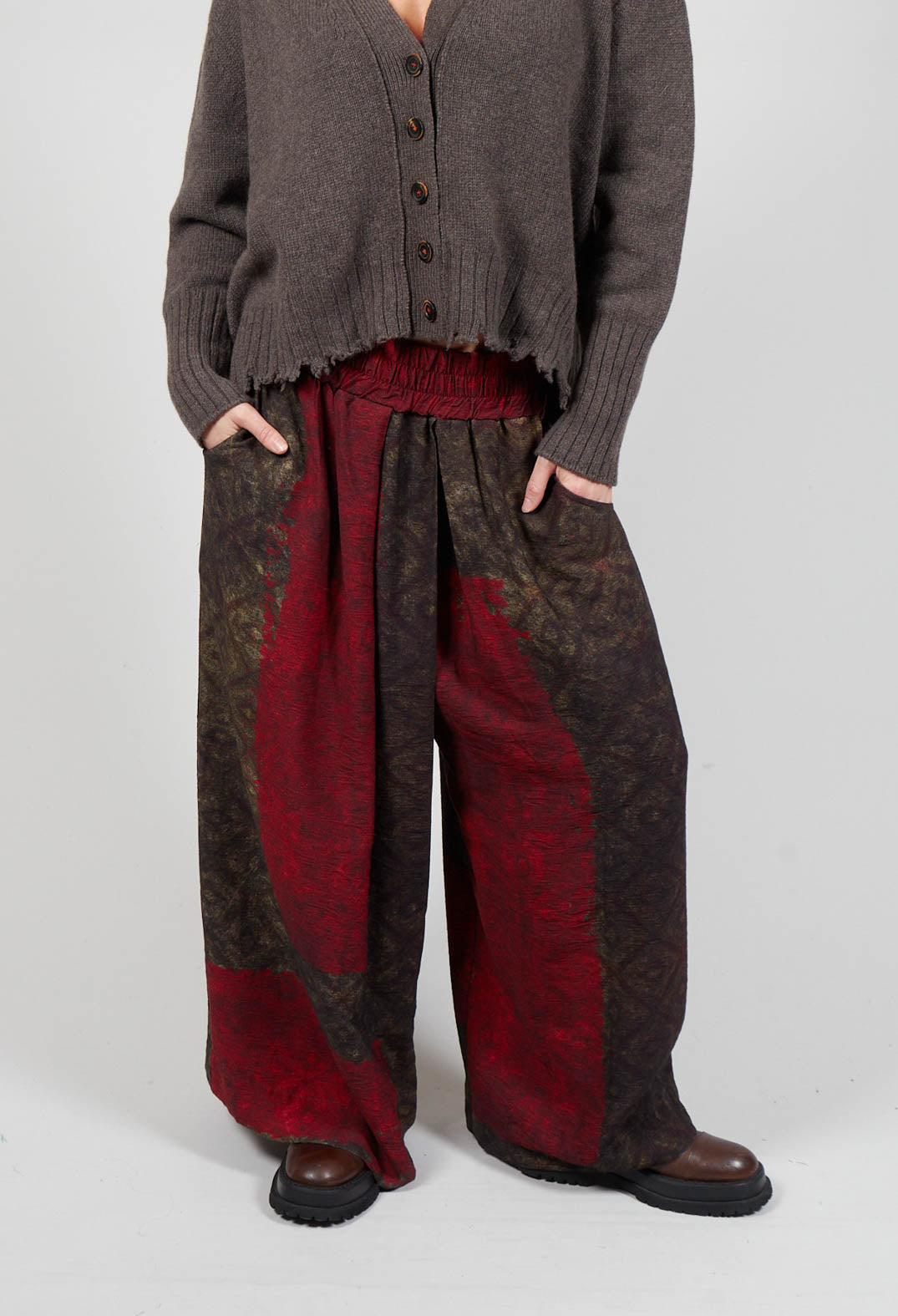 Wide Leg Trousers in Red / Green