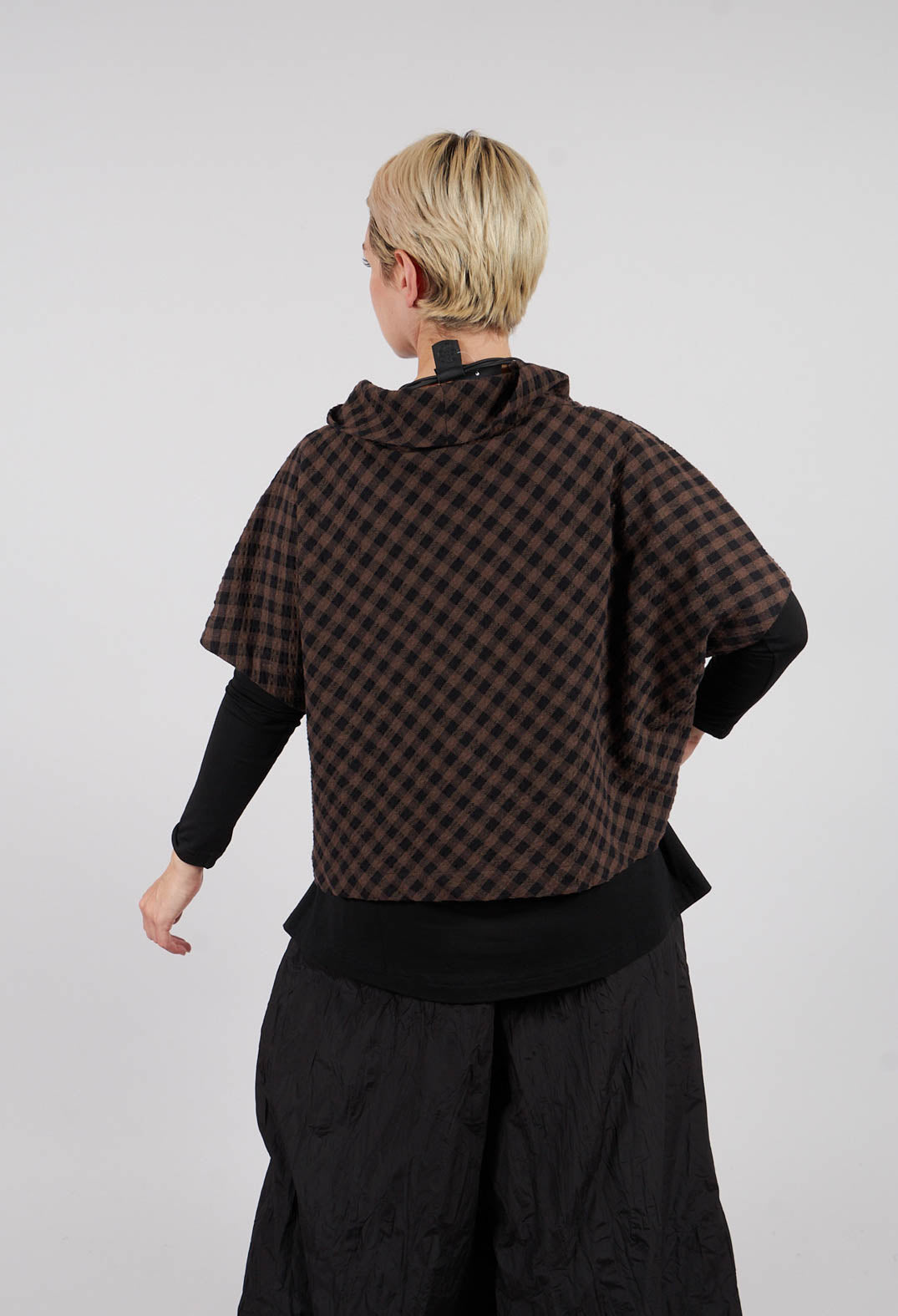 Shirt Diva in Brown/Black