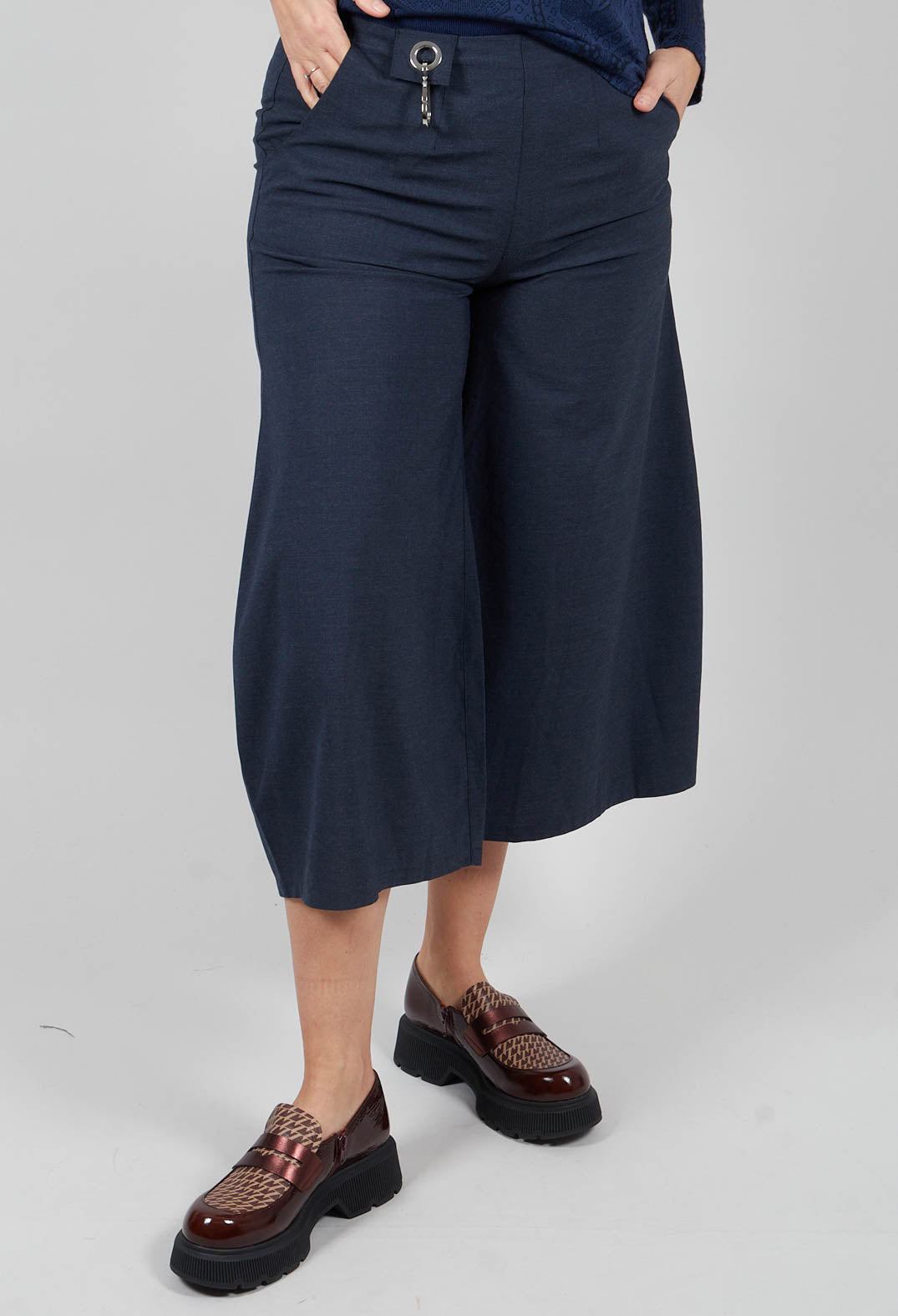 Wide Leg Trousers in Black
