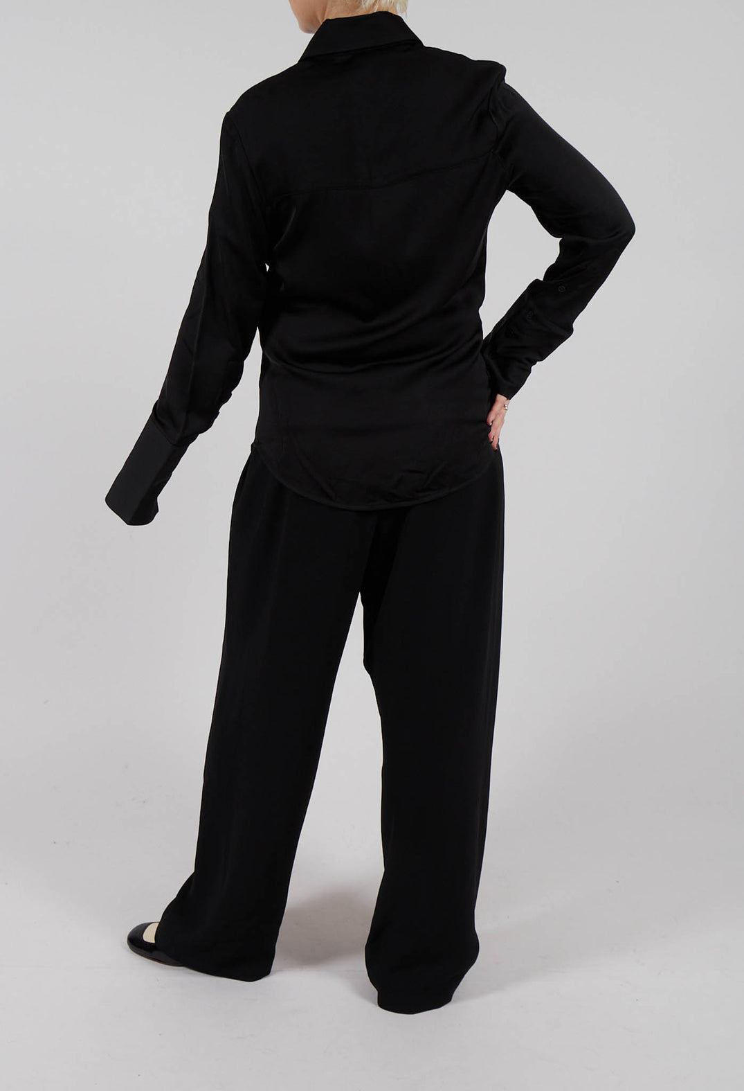 Straight Leg Trousers in Black