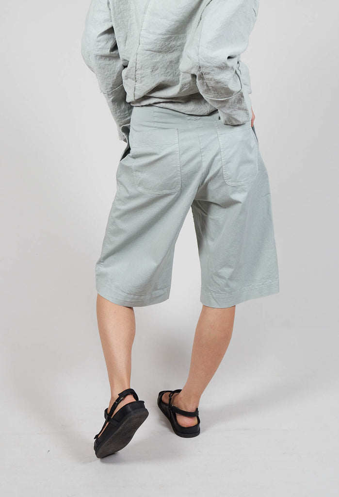 Bermuda Shorts in Ghiac