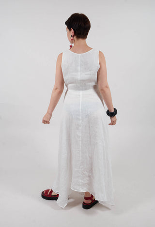 Inspiree Sleeveless Maxi Dress in Naturel